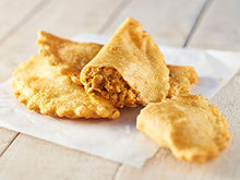 Load image into Gallery viewer, Beef &amp; Cheese Empanada